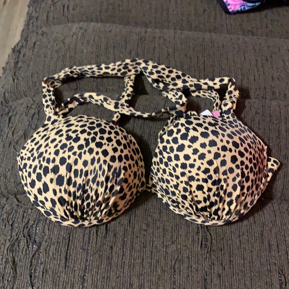 Victoria’s Secret bikini top